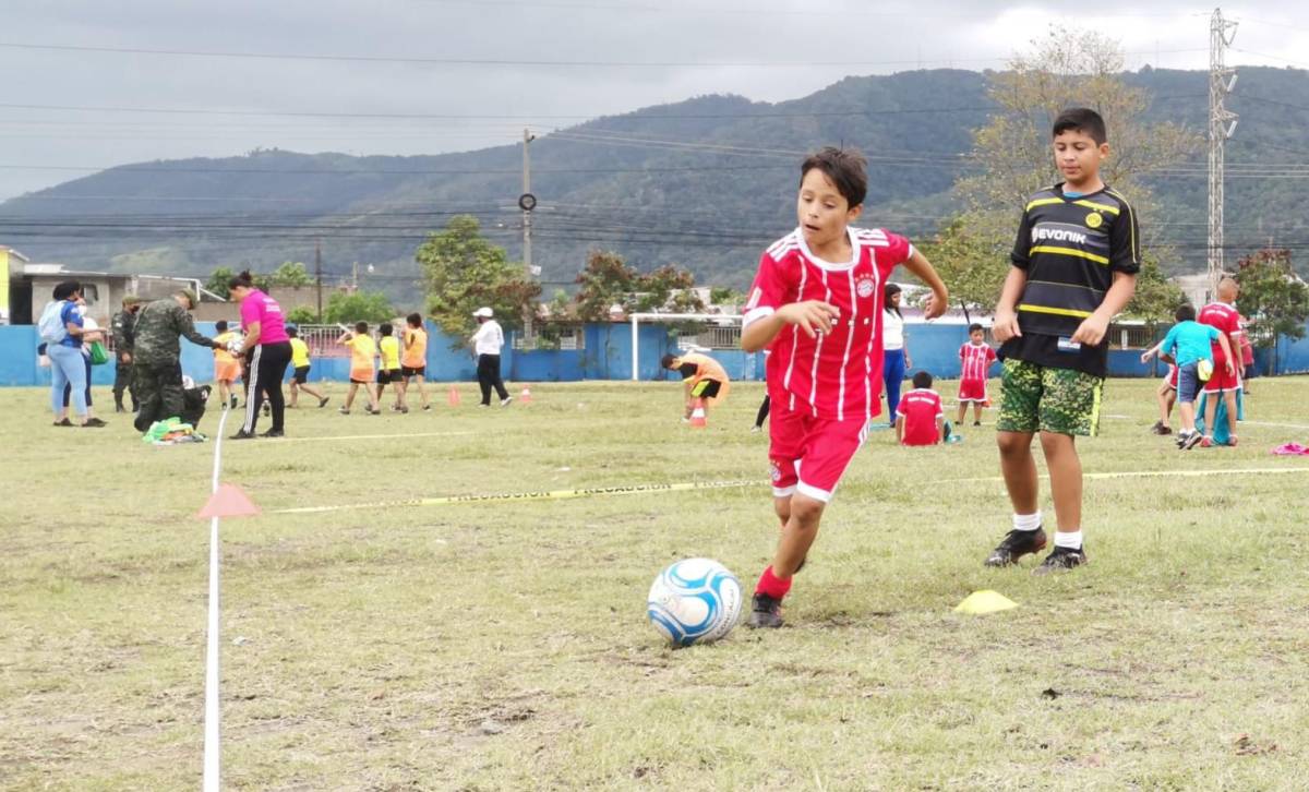 Policía Militar Del Orden Público inaugura campeonato de fútbol para niños