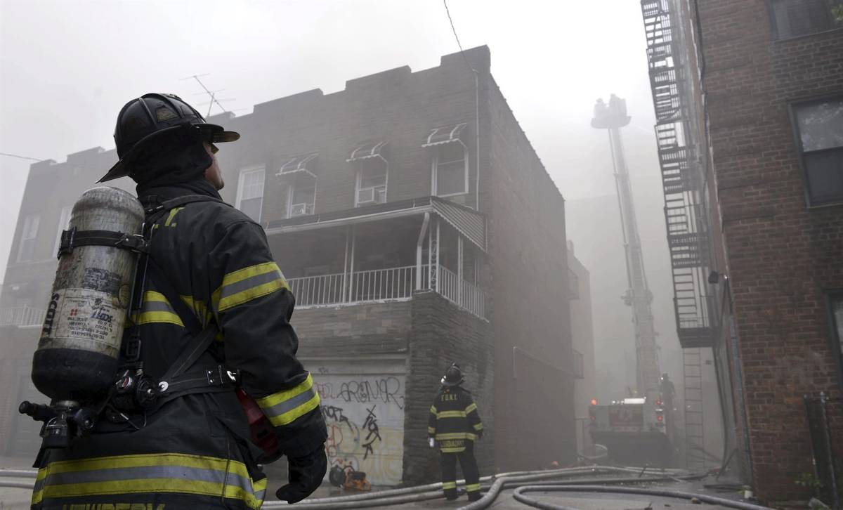 Al menos 38 heridos deja un incendio en Nueva York causado por una batería de litio