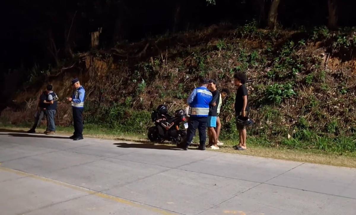 Su padre había dicho no: Angie volvía de fiesta cuando se estrelló en Roatán