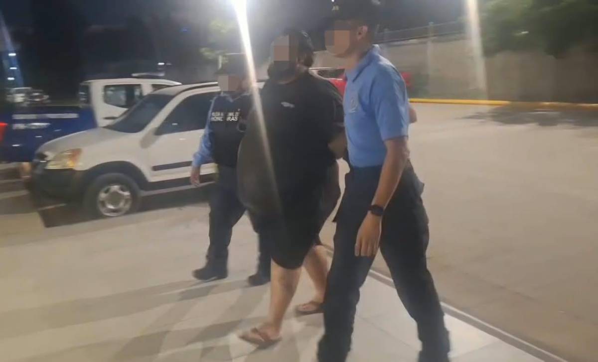 Policía abre investigación contra taquero señalado de tener perros muertos en su casa