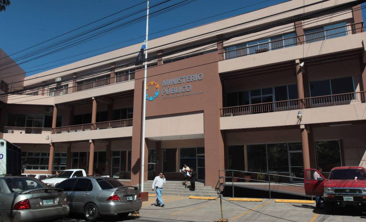 Unos 15 aspirantes buscan dirigir el Ministerio Público