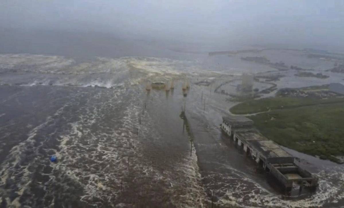 Imágenes muestran ciudad rusa golpeada por tsunami tras potente terremoto
