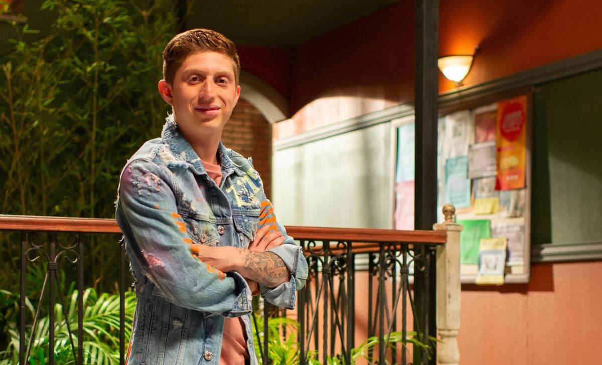 Sepultan a Octavio Ocaña y sus familiares le cantan “Amor eterno”