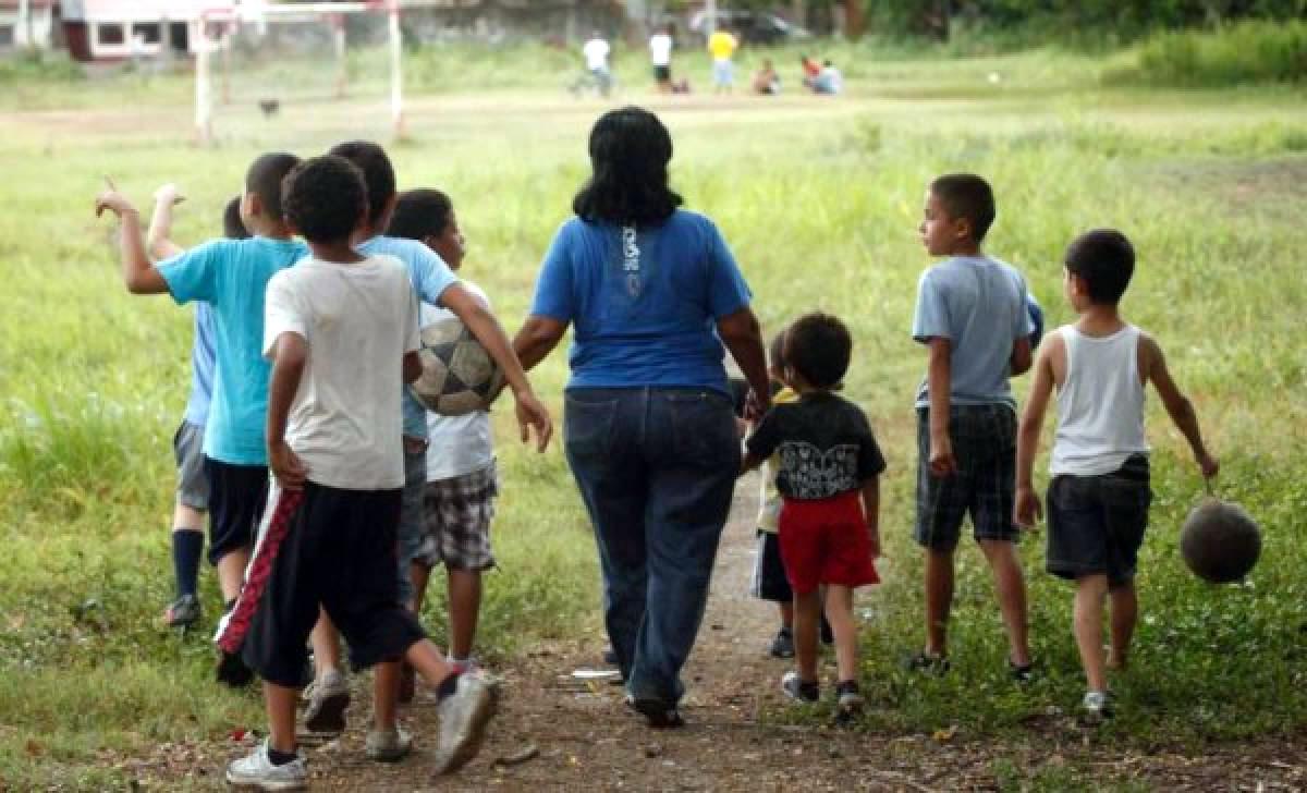 La entrenadora hondureña dirigió a cinco equipos de ligas menores en las categorías Juvenil, U-16, U-14, U-12 y otro de menores de 10 años, donde había siete familiares suyos, entre sobrinos y nietos.