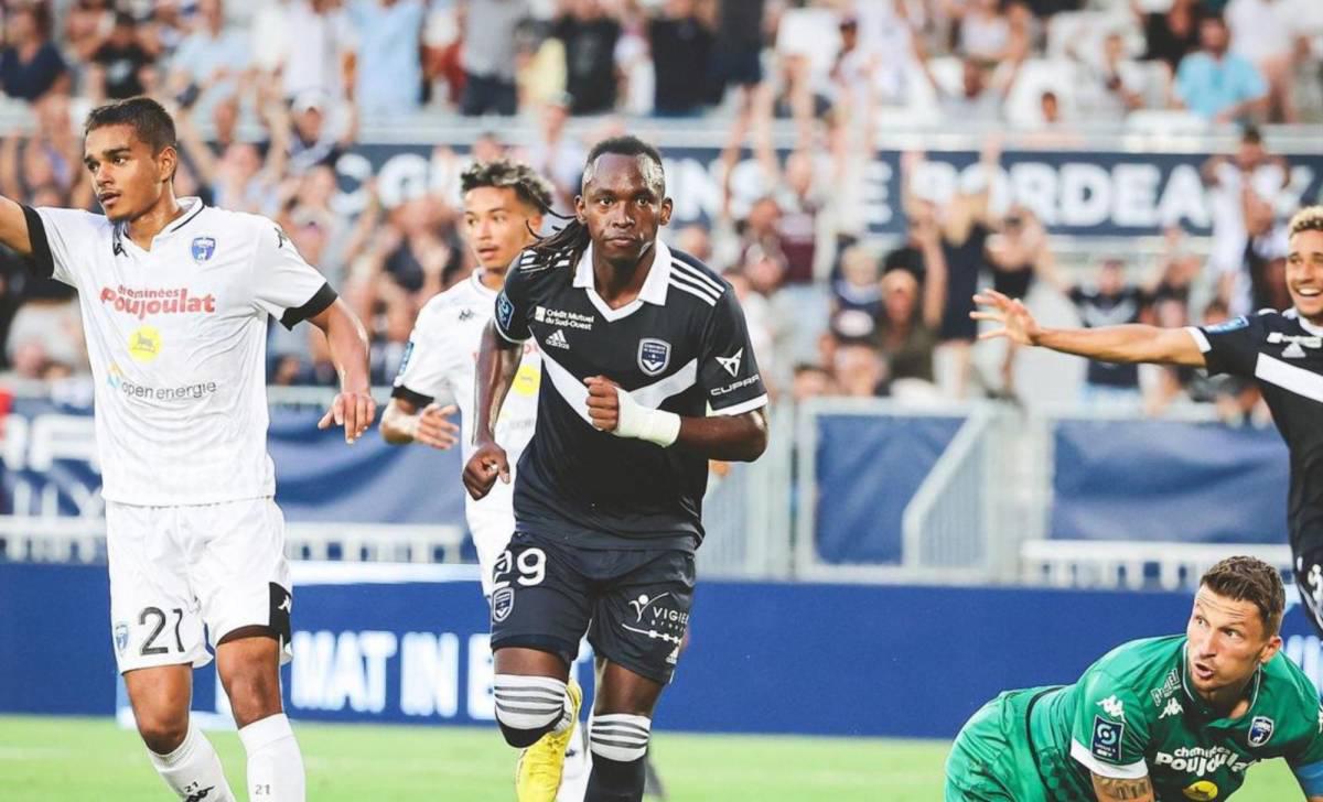 El Girondins de Burdeos de la Ligue 2 de Francia recibió una oferta de la MLS por Elis.