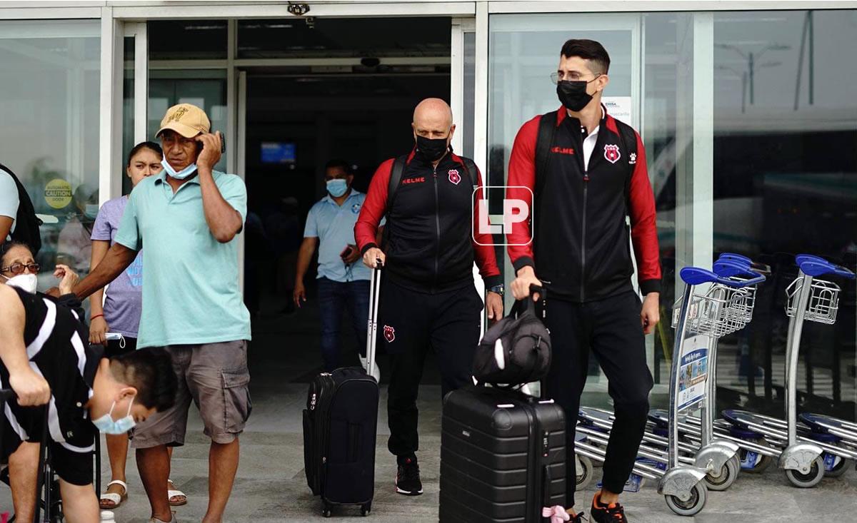 Fabián Coito, ex entrenador de la Selección de Honduras, es el técnico del Alajuelense.