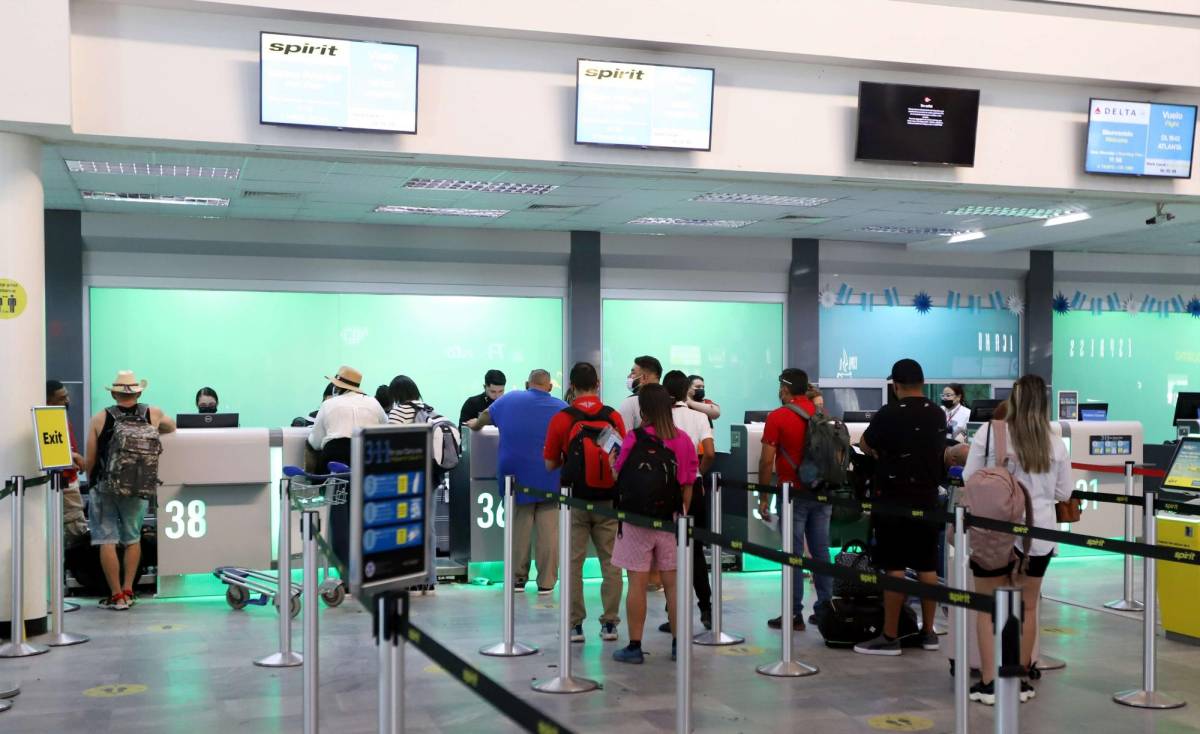 El aeropuerto internacional Ramón Villeda Morales es de los más activos del país.