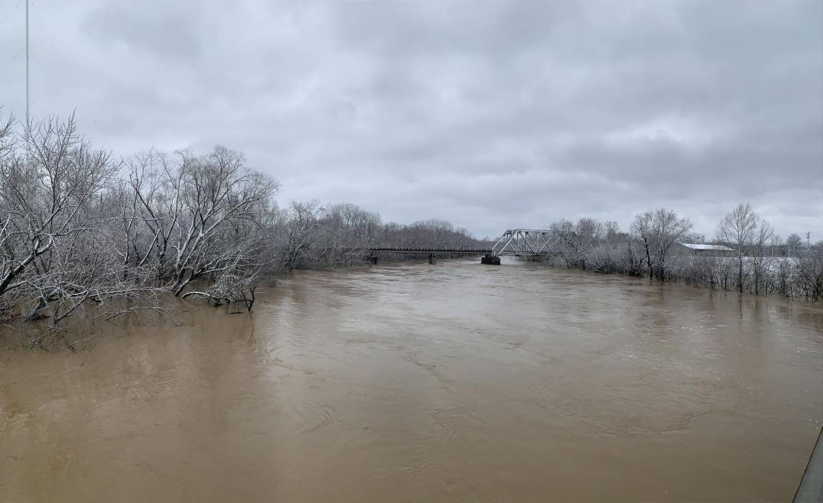 Las tormentas dejan 11 muertos en Kentucky con EEUU en alerta por nuevo temporal