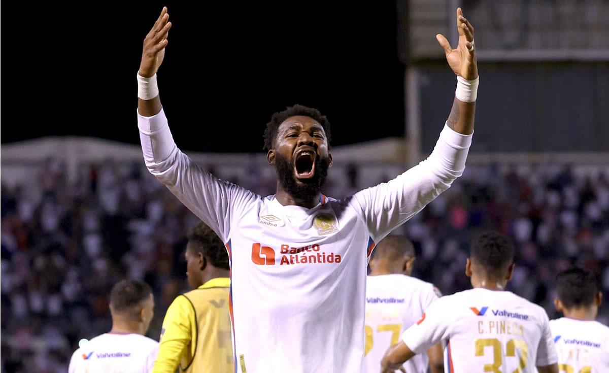 Jorge Benguché también se volverá a vestir con la camiseta de la Bicolor.
