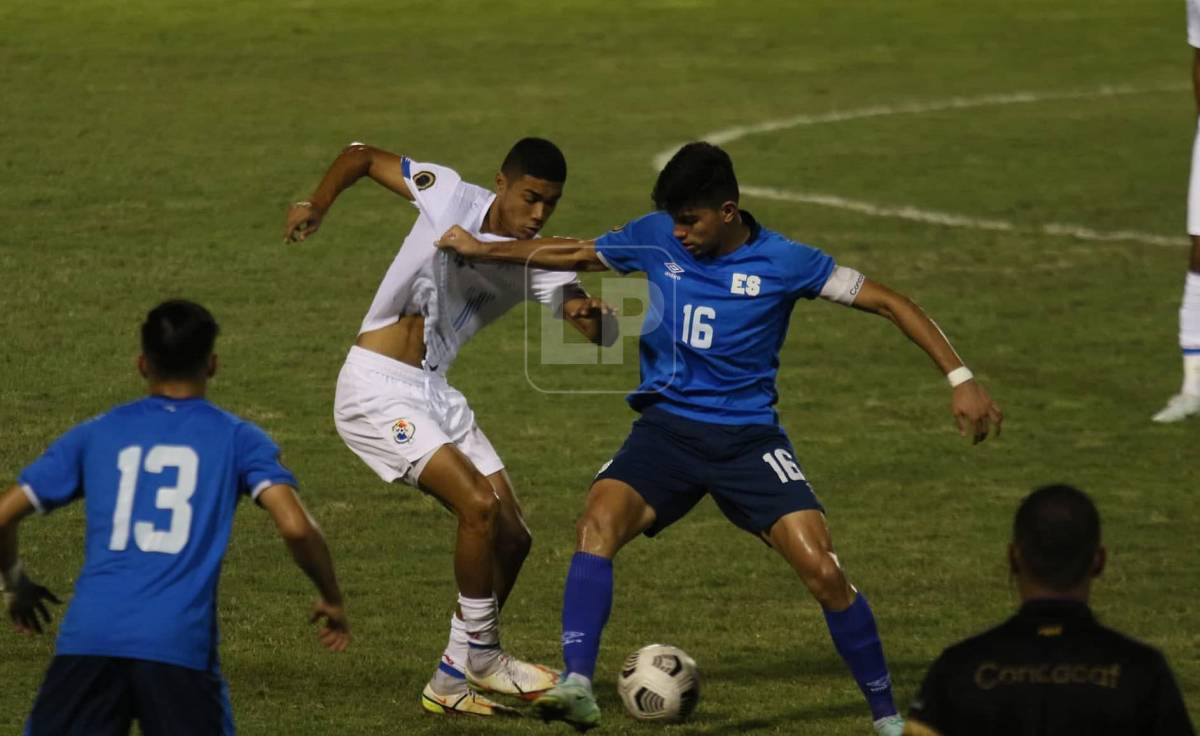 Explotan las redes tras lo ocurrido en el Panamá- El Salvador del Premundial Sub-20 de Concacaf