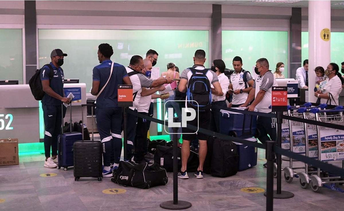 Los jugadores de la Bicolor antes del viaje.