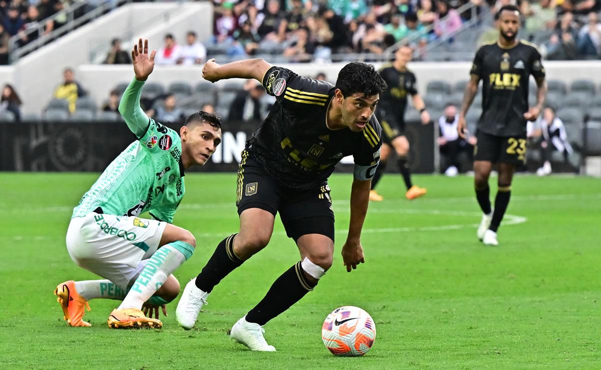 Carlos Vela fue una decepción en la final contra León.