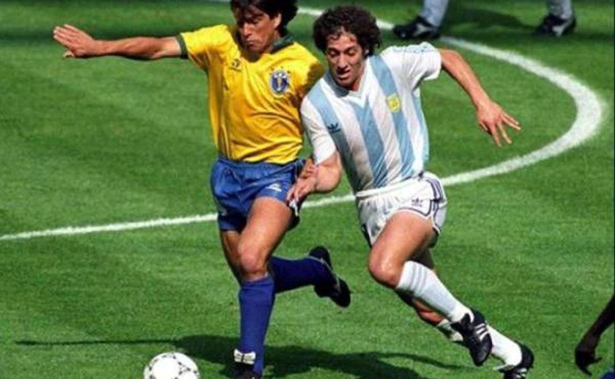 Pedro Troglio disputó el Mundial de Italia 1990 y le ganaron a Brasil en octavos de final.