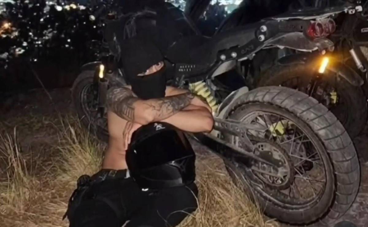 Hondureño llena de grafiti un parque, lo sube a redes; su papá lo entrega a las autoridades