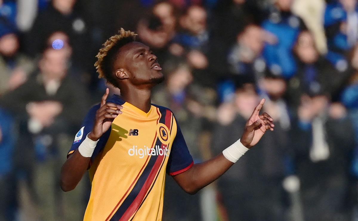 Tammy Abraham firmó un doblete en el triunfo de la Roma.