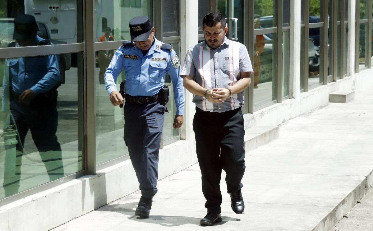 A cárcel de El Progreso envían a administrador de la aduana La Mesa