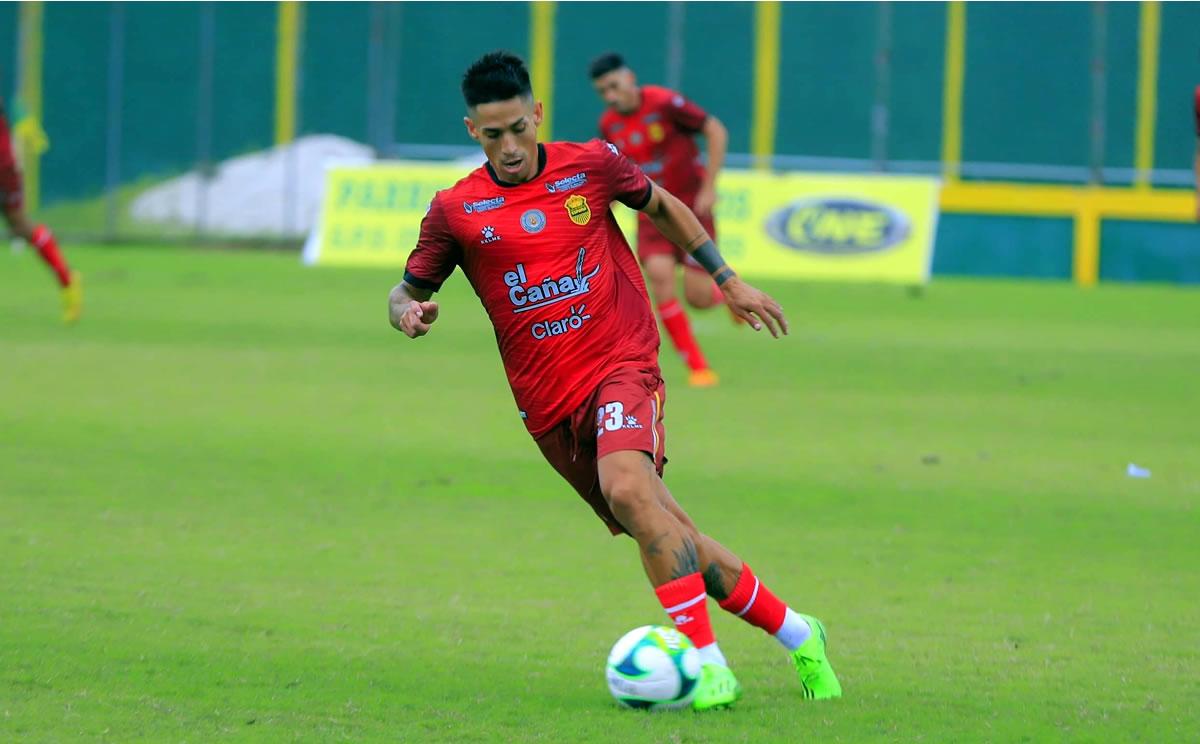 El argentino Juan Vieyra demostró calidad en su debut con Real España, marcando un golazo en duelo de preparación contra Parrillas One.