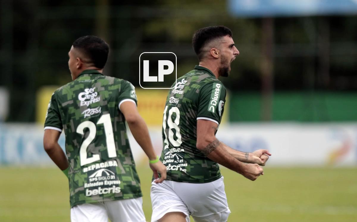 El argentino Lucas Campana, eufórico tras su gol para el 2-2 del Verde.