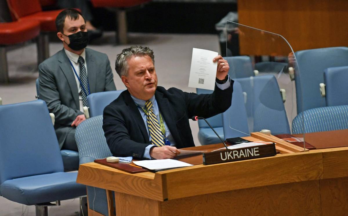 Ucrania acusa a Rusia ante la Corte Internacional de Justicia por actos de genocidio