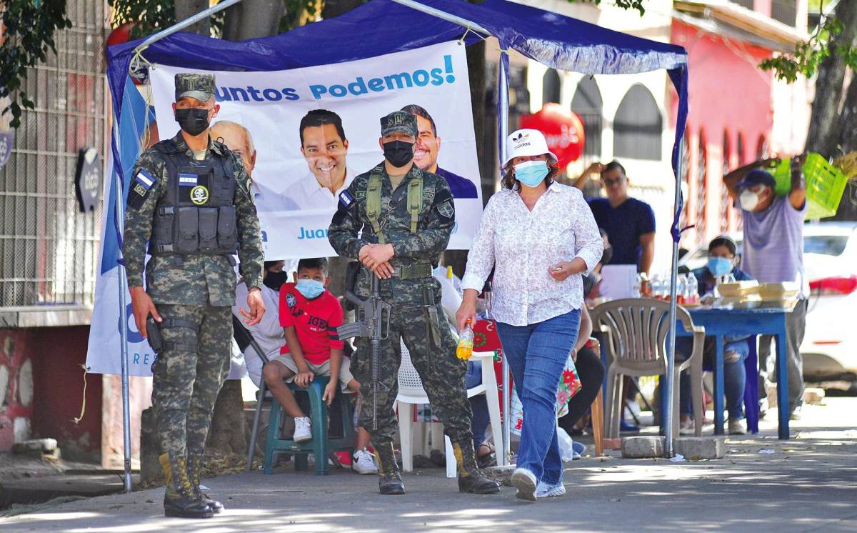 Cámaras del 911 y uniformados,la dupla que dará seguridad a votantes