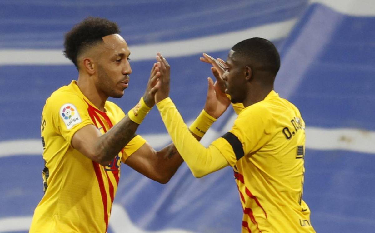 Aubameyang abrió el marcador en el clásico tras gran jugada de Dembélé