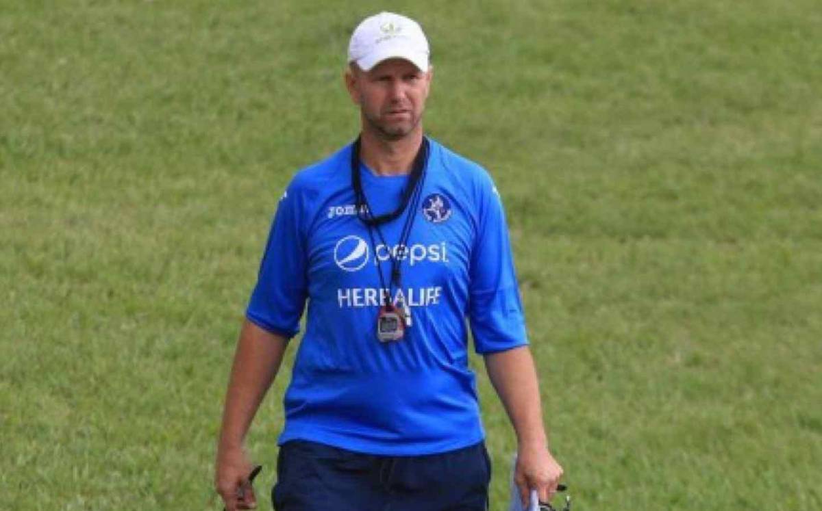 El preparador físico Patricio Negreira del Motagua está hospitalizado ya que está afectado de dengue.