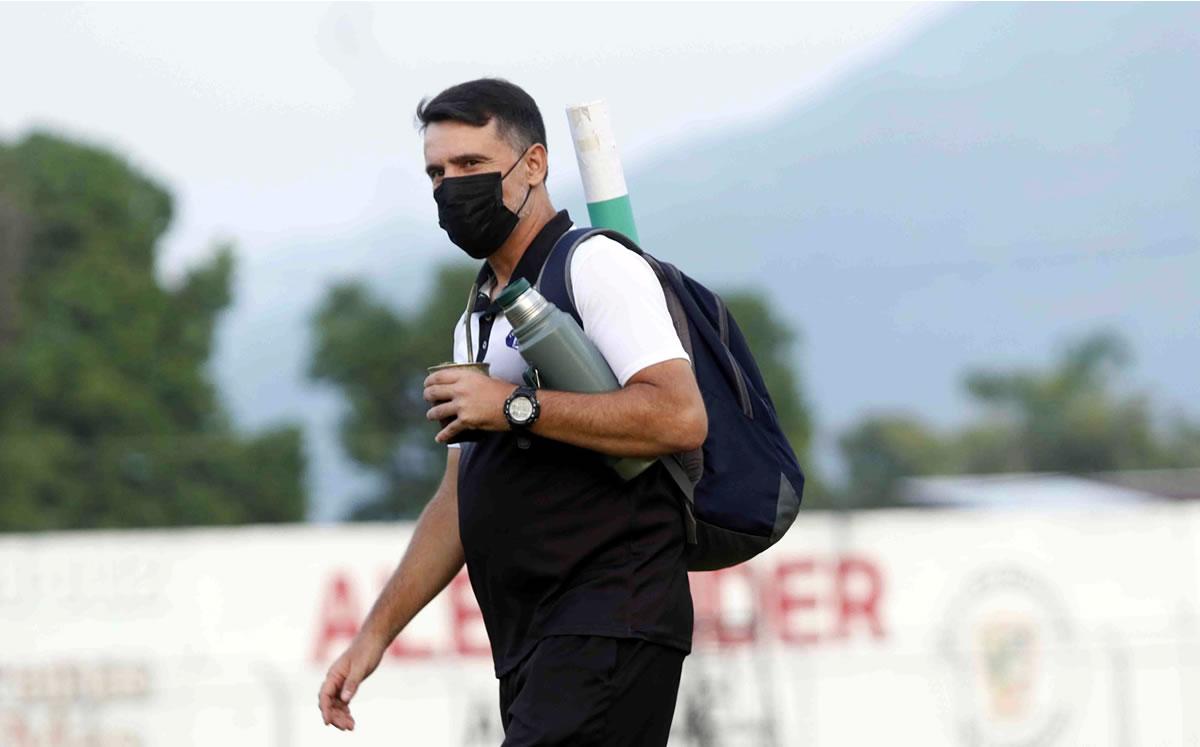 Fernando Araújo dirigió con buen paso al Vida y al Honduras Progreso.