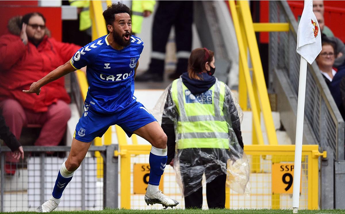 Andros Townsend emuló el festejo de Cristiano Ronaldo tras marcar el empate del Everton.