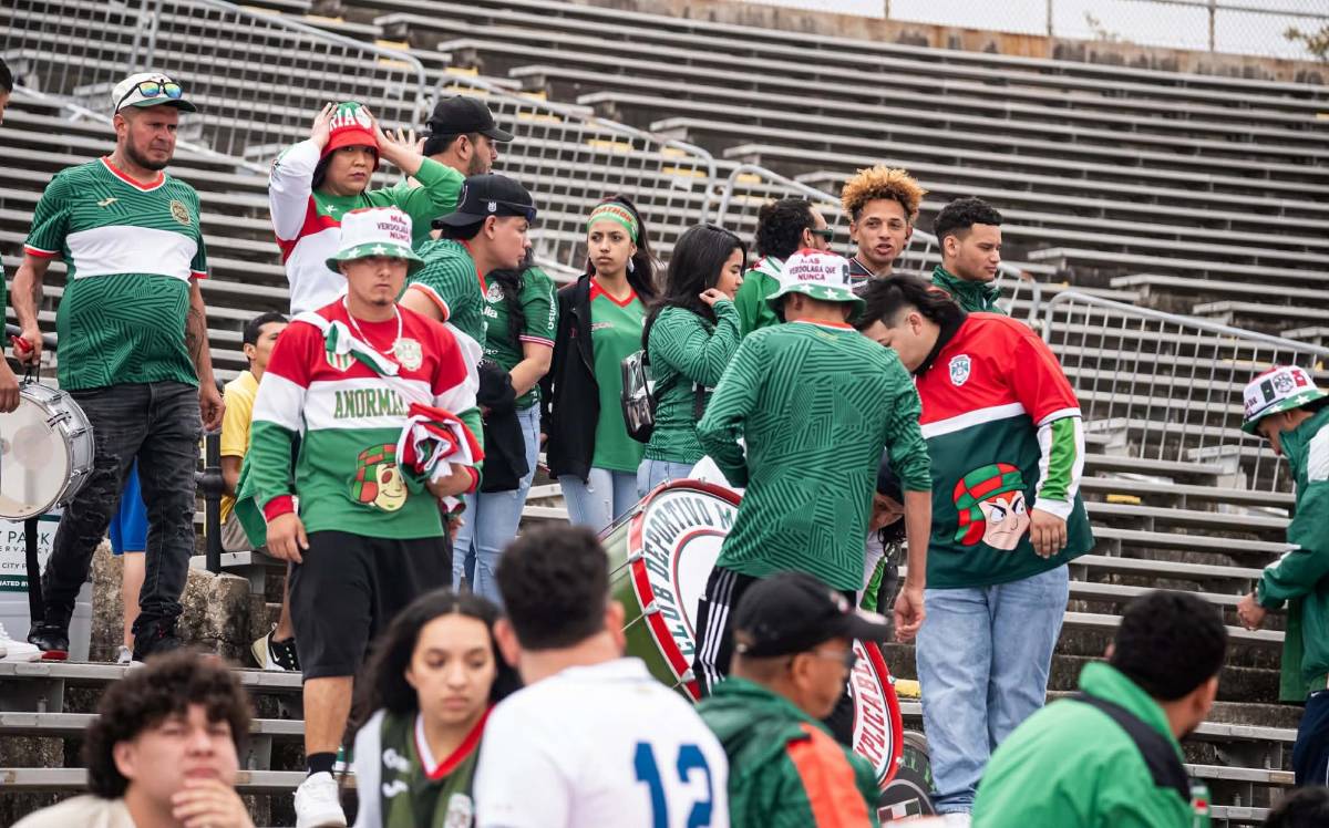 Colocha enamora en New Orleans, besos y ambientazo para los clásicos en EUA