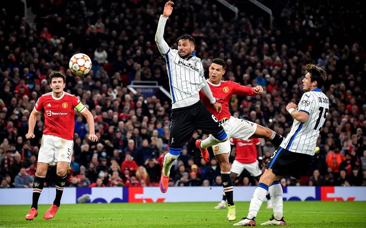 El momento del cabezazo de Cristiano Ronaldo que firmó el triunfo del Manchester United.