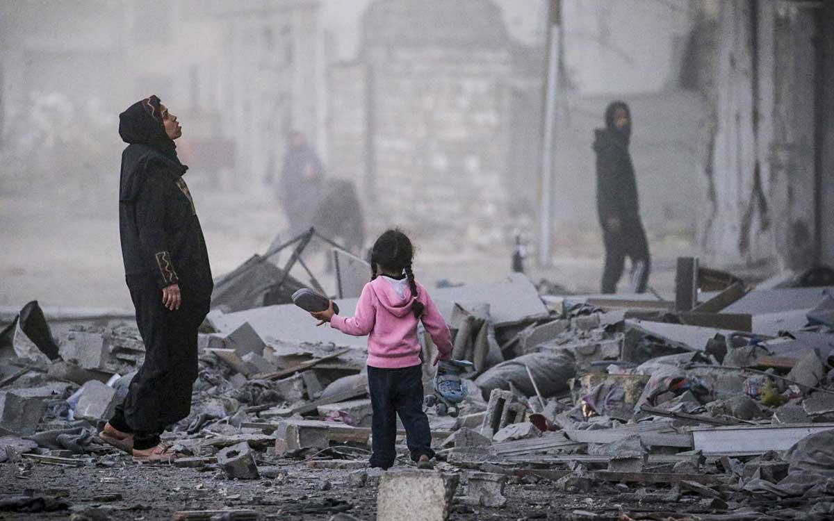 Madonna pide ayuda para salvar a niños de Gaza de la hambruna