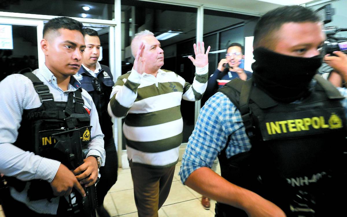 “No tengo por qué darme pena”: Ramírez del Cid