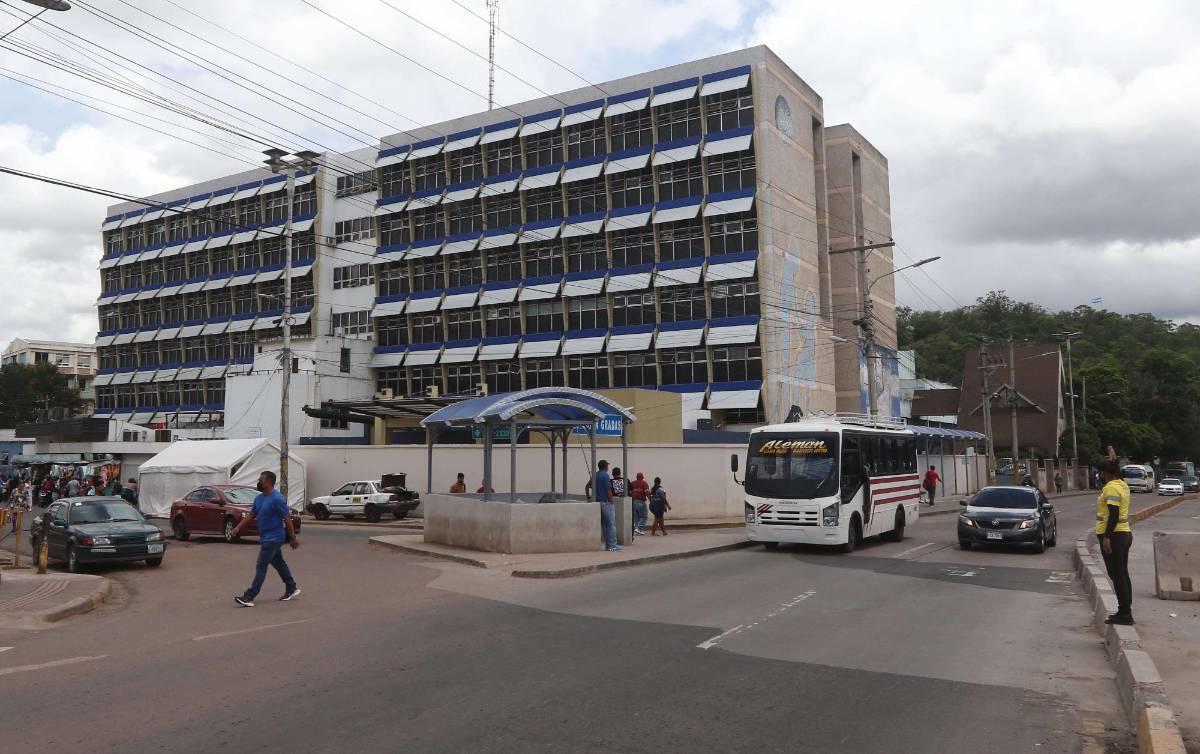 Hospital Escuela sería liquidado y cambiaría su nombre