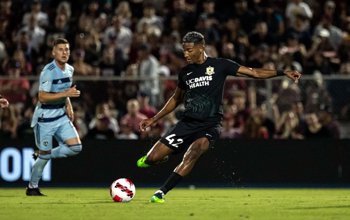 Douglas Martínez con mucho esfuerzo se ha ganado su puesto en el Sacramento Republic.