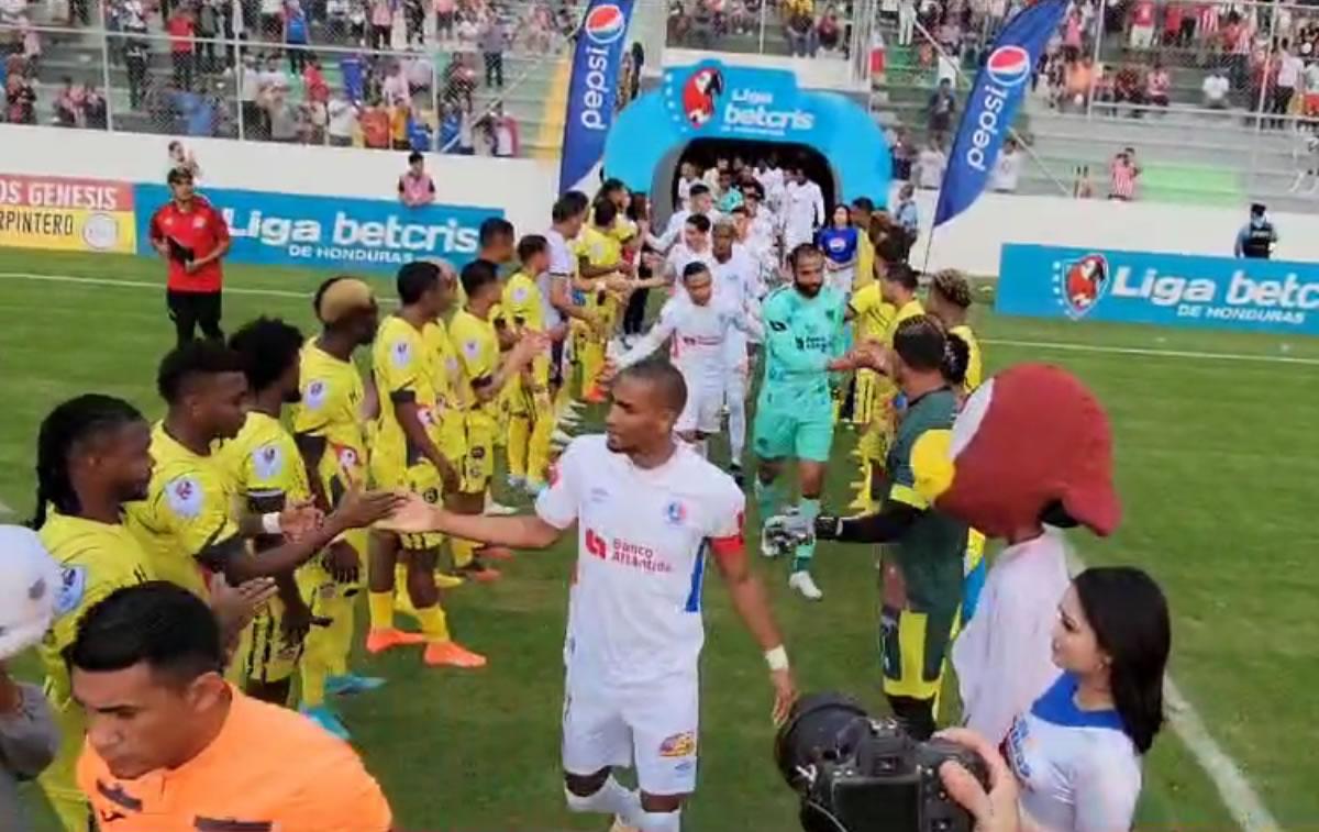 Génesis vs Olimpia: así vivimos el minuto a minuto del debut del campeón