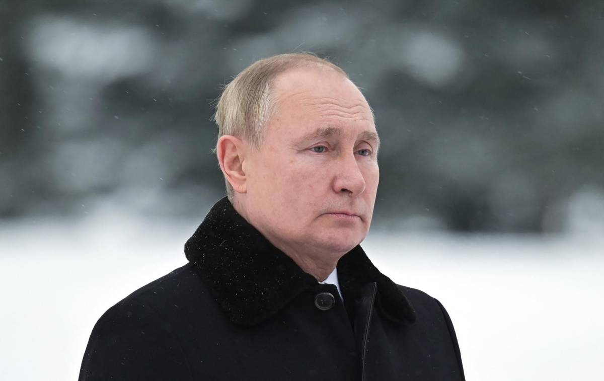 Putin niega amenazas a Ucrania y afirma que Rusia quiere buenas relaciones con EEUU