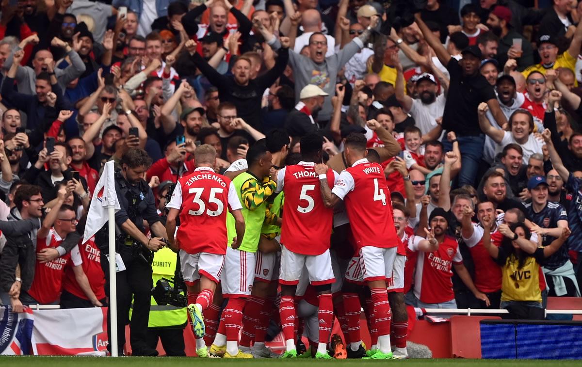 El Arsenal es una fiesta, siguen invictos y líderes de la Premier League.