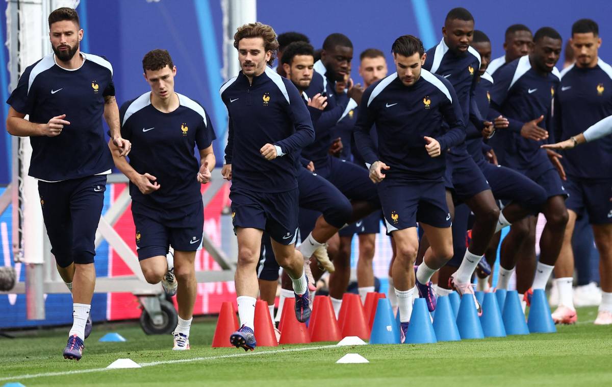 Entrenamiento de Francia previo al duelo ante Portugal en cuartos de final de la Eurocopa 2024.