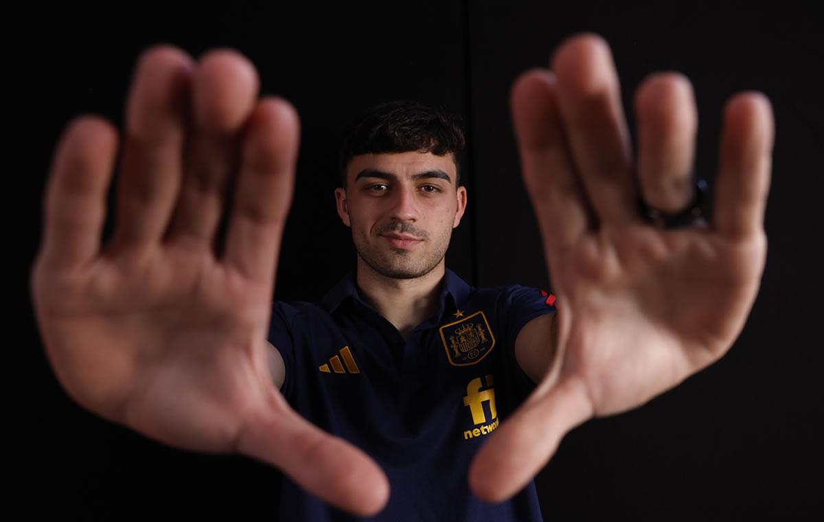 Pedri nombra el rival que le gustaría enfrentar en una final del Mundial y lamenta la baja de Benzema