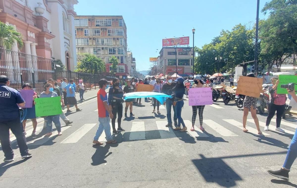 Vendedores suspenden protesta en calles y avenidas de San Pedro Sula