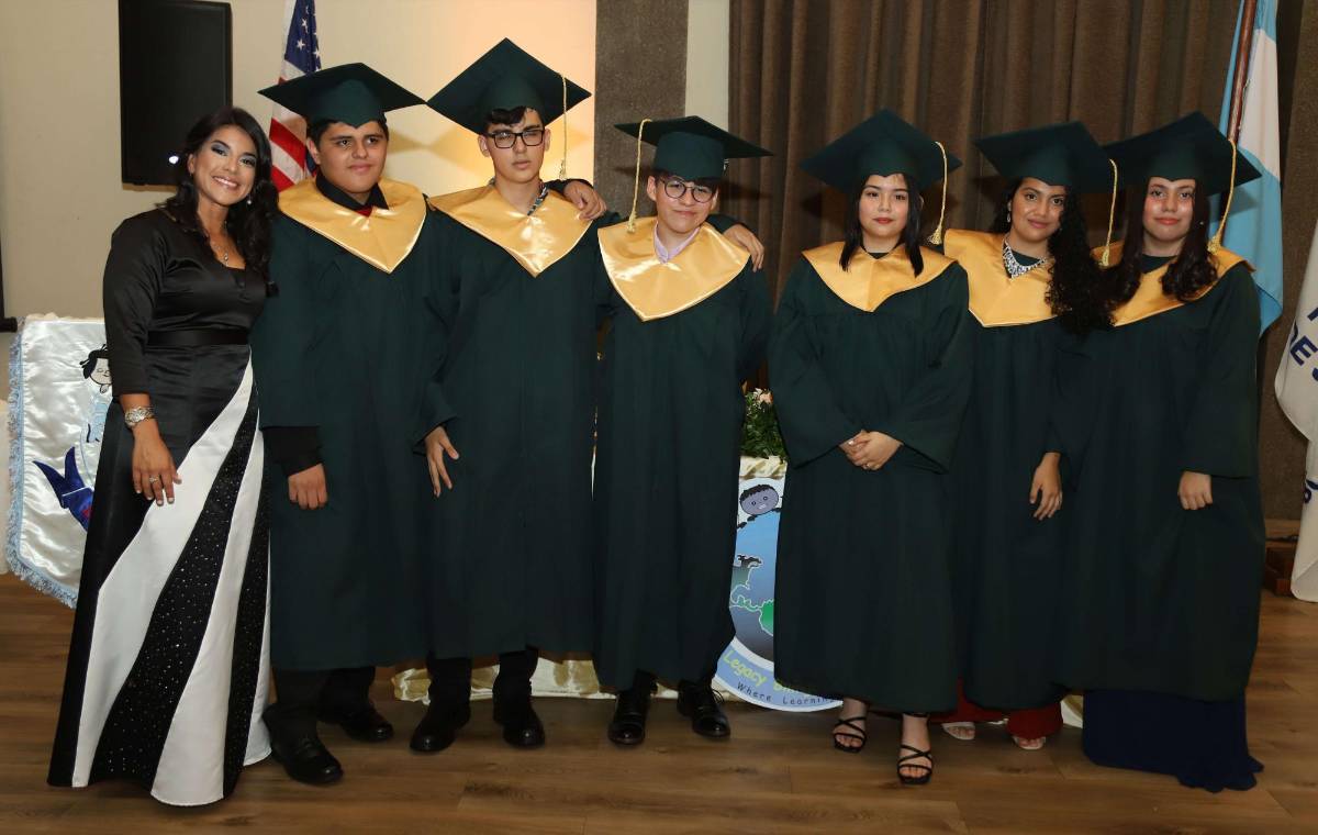 La Escuela e Instituto Golden Legacy realiza los actos de graduación de sus estudiantes