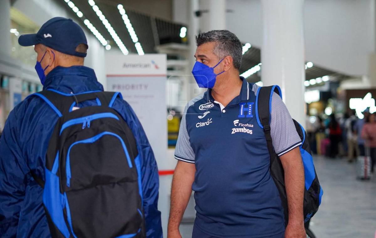 Selección de Honduras llega después del mediodía y disputará el duelo ante Curazao