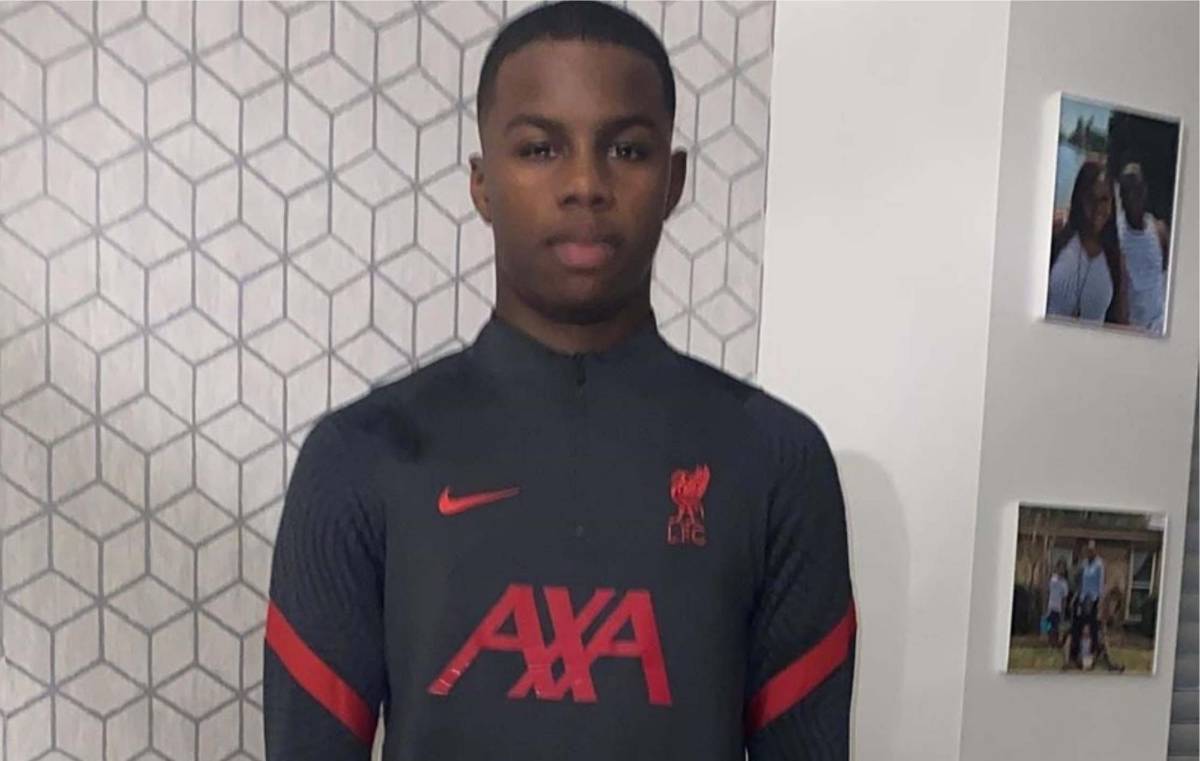 Keyrol Figueroa, hijo de Maynor, debutó con el Liverpool Sub-18 de Inglaterra