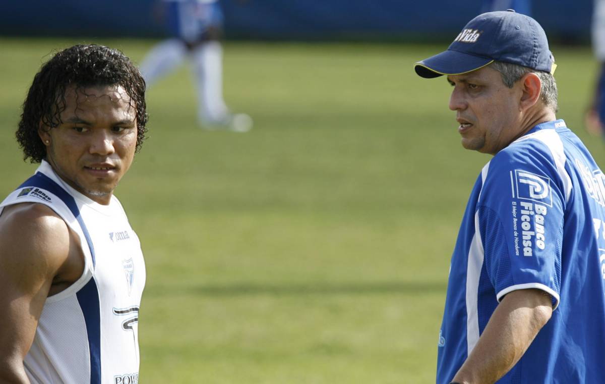 Emil en su momento fue dirigido por Reinaldo Rueda en la selección de Honduras.