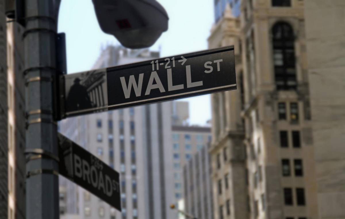 El buen humor impulsa a Wall Street al alza