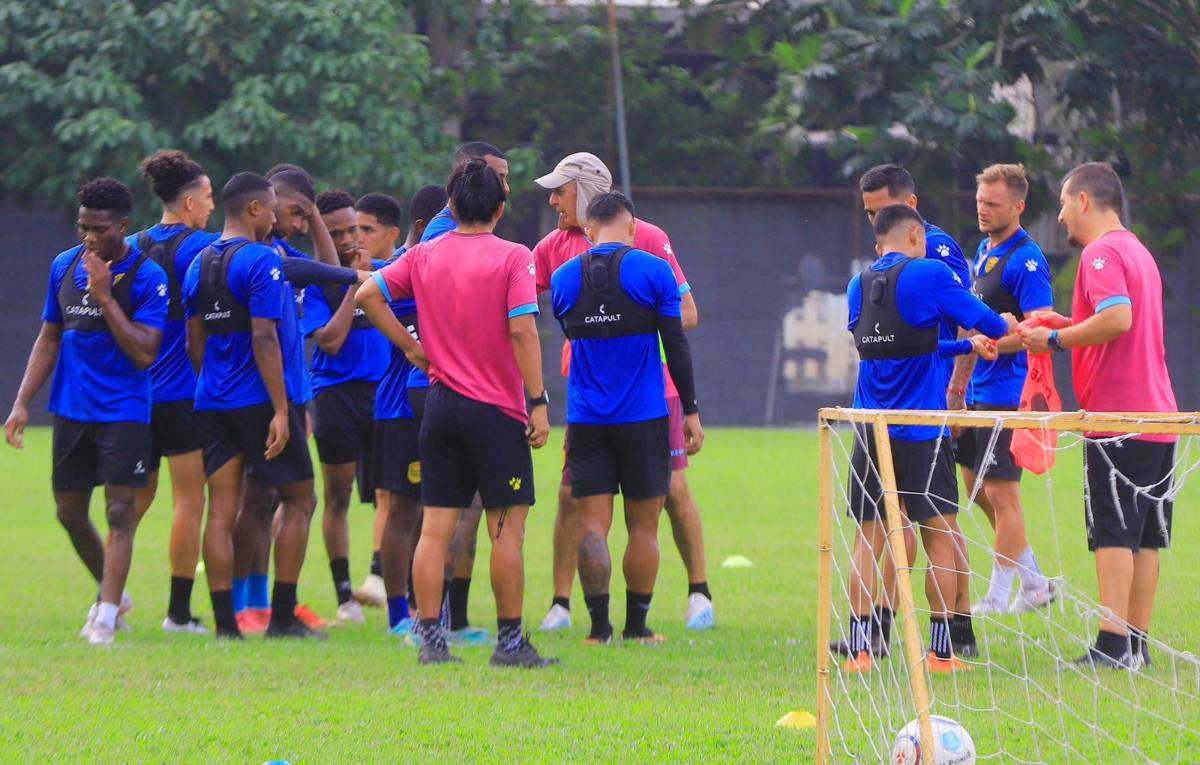 Real España se prepara de cara a su debut ante el Vida el próximo sábado en La Ceiba.