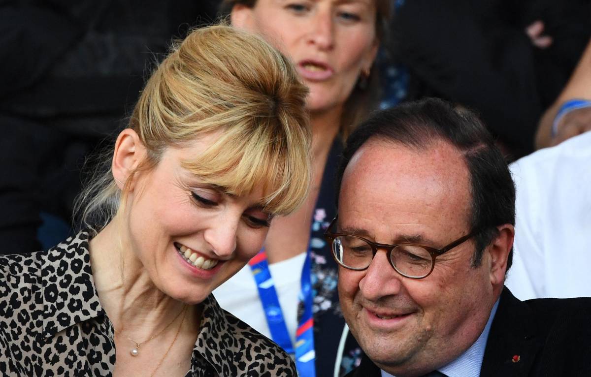 Expresidente francés Hollande se casa con actriz Julie Gayet