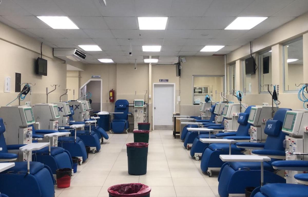 Instalan equipo de diálisis en el IHSS