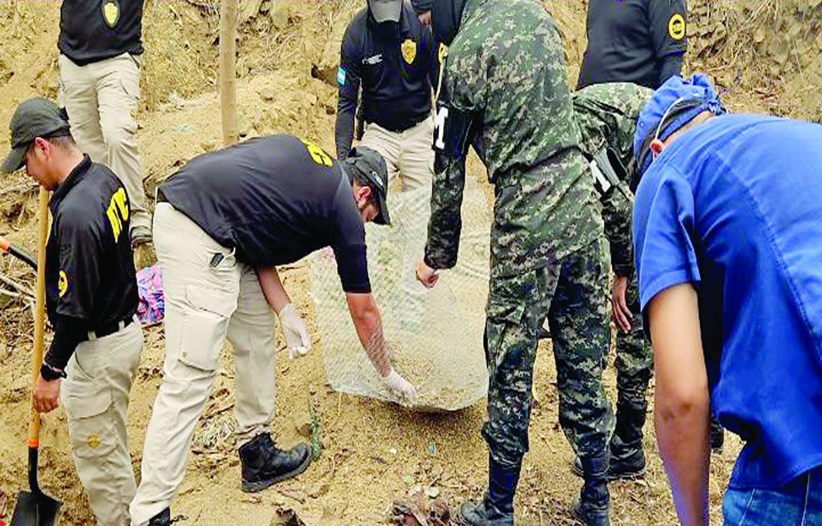 Son cuatro las osamentas en cementerio clandestino