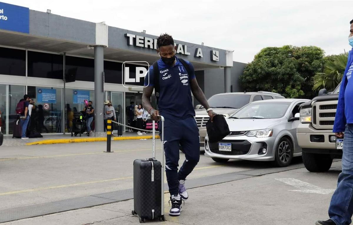 Romell Quioto a su regreso al país tras el partido contra Panamá. Está listo para enfrentar a México.